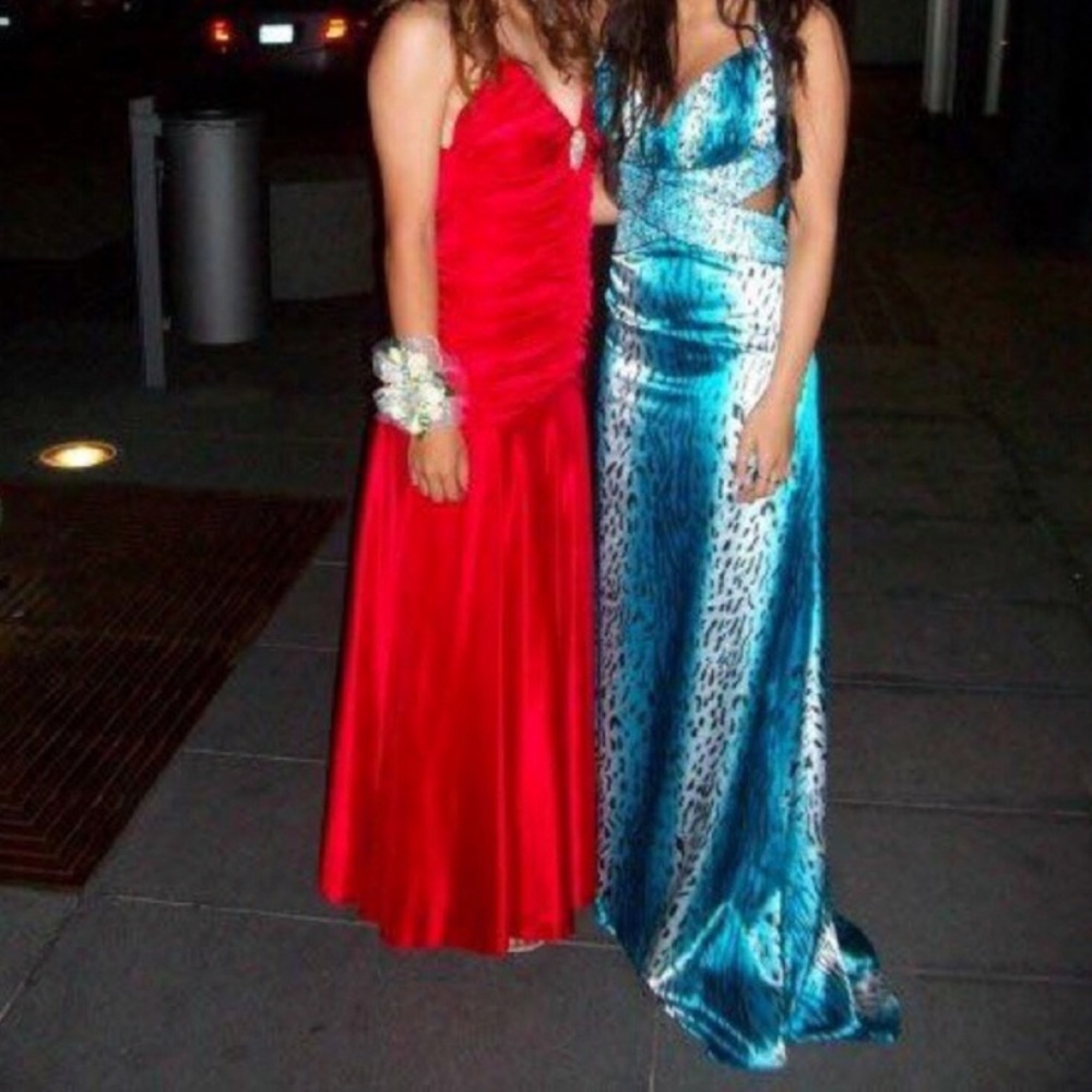 PROM DRESS